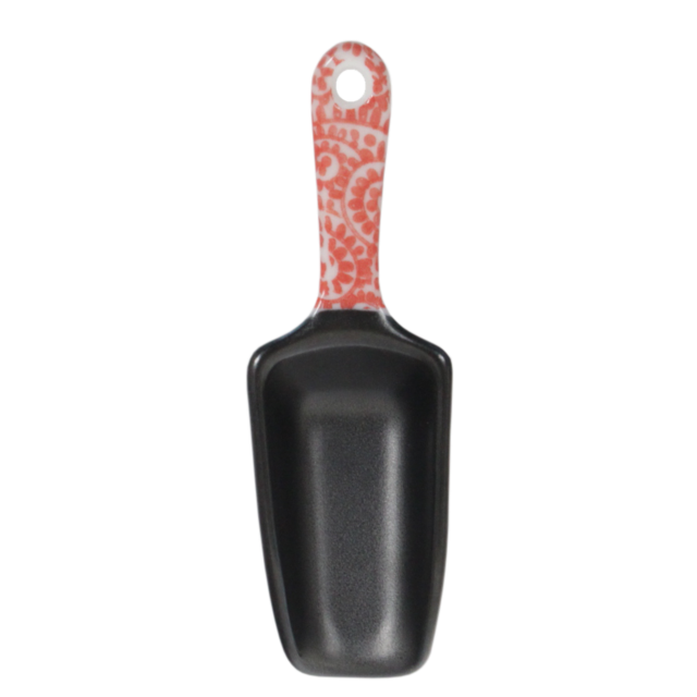 Red tea scoop